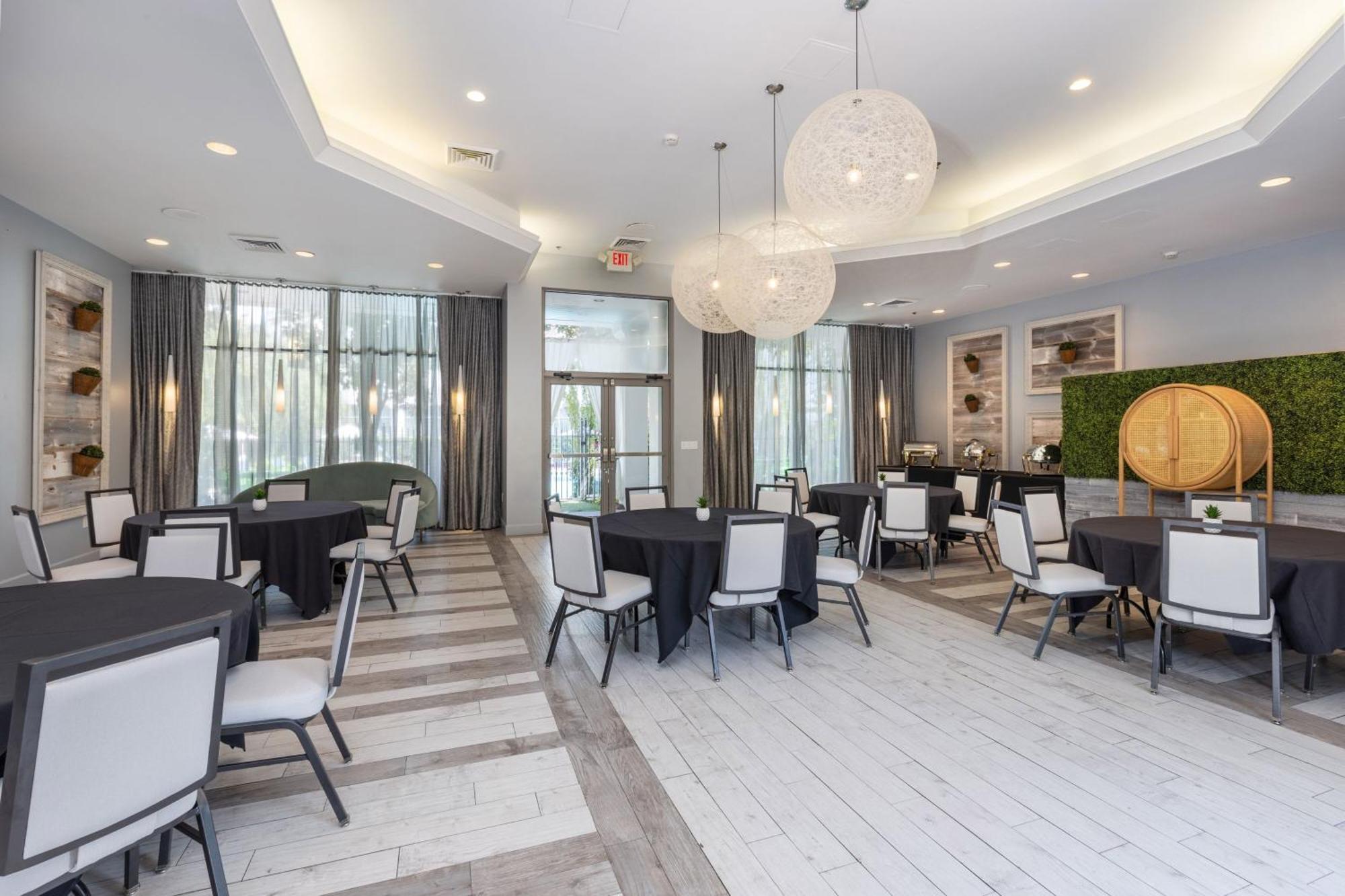 Castle Hotel, Autograph Collection Williamsburg Luaran gambar